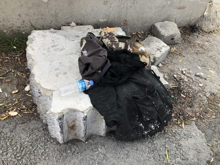 Kağıt Toplayan İki Kardeşe Araç Çarptı