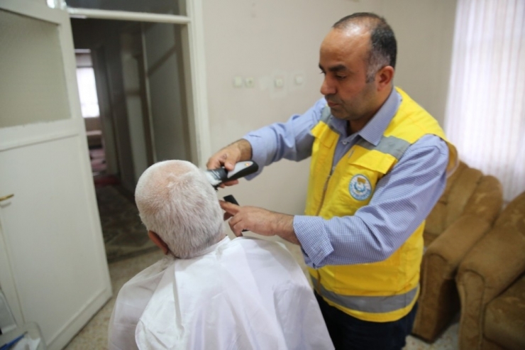 Haliliye’de Yaşlılara Evde Bakım Hizmeti Sürüyor