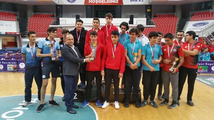 Okullar Arası Gençler Masa Tenisi İl Birinciliği Sona Erdi