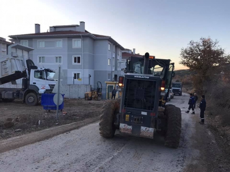 Şaphane Toki Konutları Yolunda Bakım Ve Onarım Çalışmaları