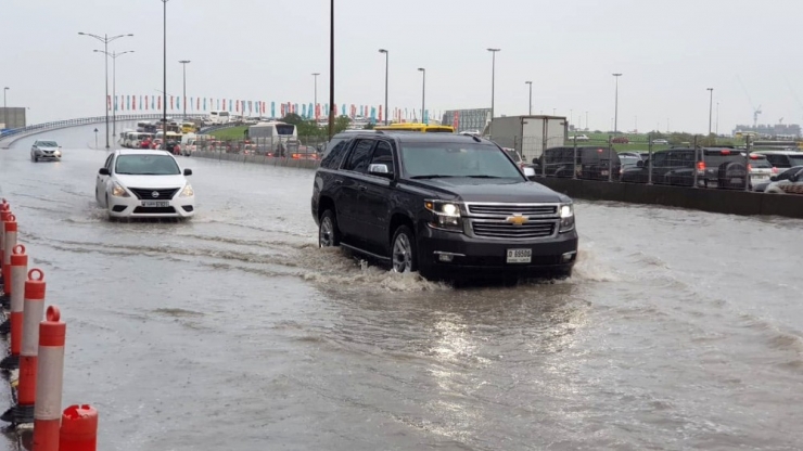 Dubai’de Yaşanan Sel Uçuşları Aksattı