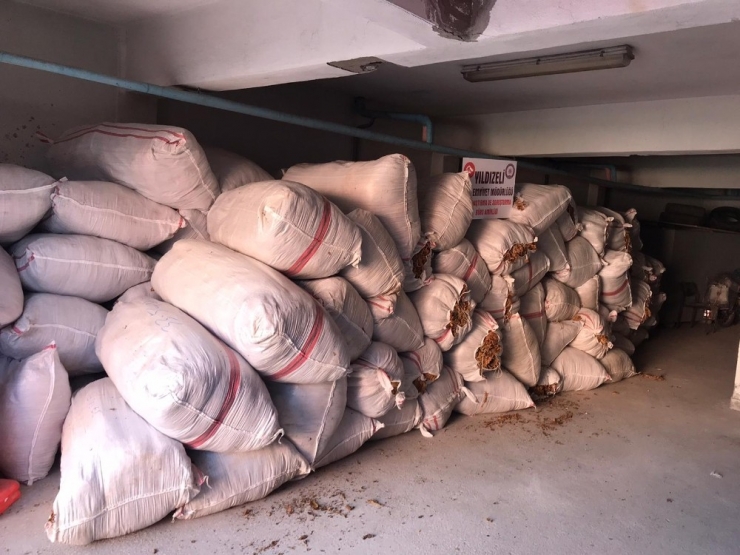 Sivas’ta 3 Ton 180 Kg Kaçak Tütün İle Yakalanan Şahsa 130 Bin Tl Ceza