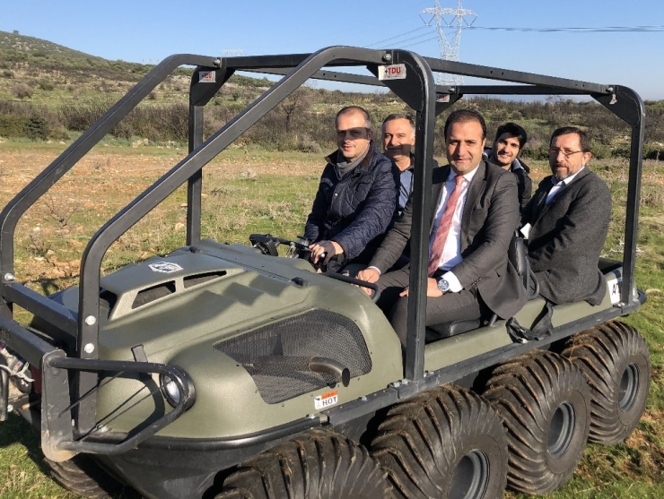 "Türk Savunma Sanayinin Dışa Bağımlılığını Azaltacak Projeler İçin Çalışıyoruz"