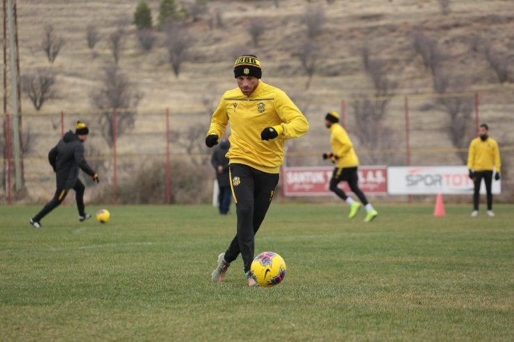 Yeni Malatyaspor’da Beşiktaş Mesaisi Sürüyor