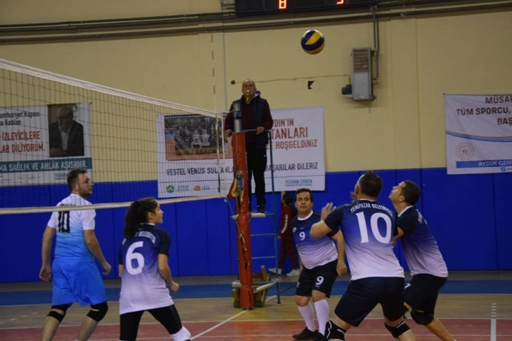 Yenipazar Belediye, İlçe Milli Eğitim’i Mağlup Etti