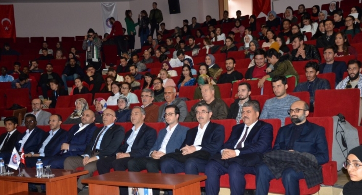 Çanakkale’de 3. Uluslararası Şiir Gecesi