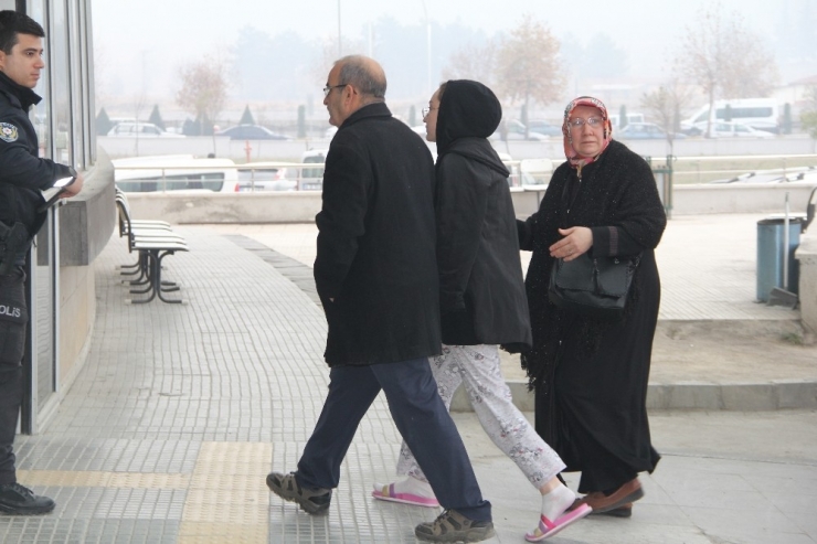 103 Öğrenci Yerinden Çıkan Kombi Bacasından Sızan Gazdan Etkilenmiş