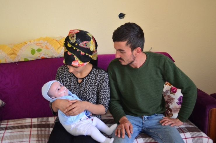 Şizensefali Hastası Bebeğin Ailesi Yardım Bekliyor