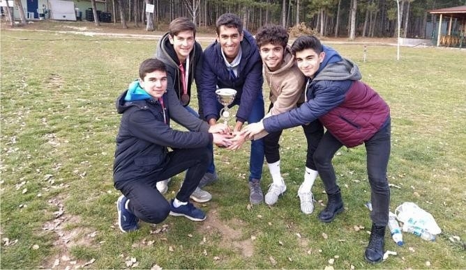 Kız Ve Erkeklerde Takım Olarak İl Birincisi Oldular