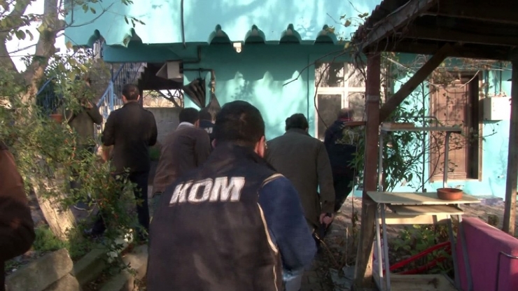 Arnavutköy’de Sahte İçki Deposuna Baskın