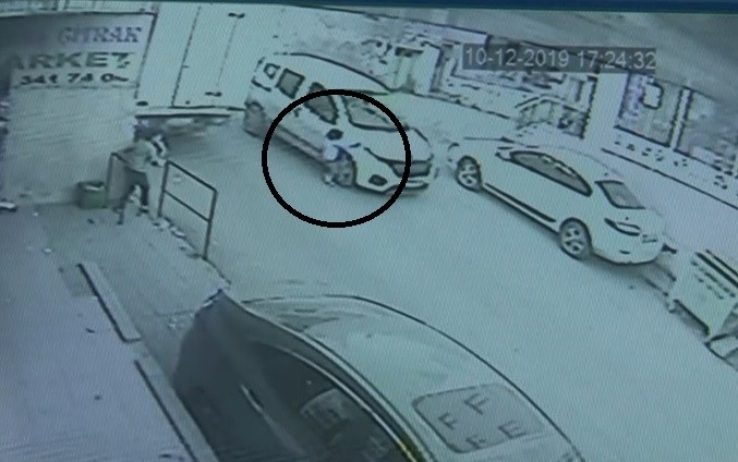 Küçük Kız Ölümden Kıl Payı Kurtuldu, Yürekler Ağza Geldi