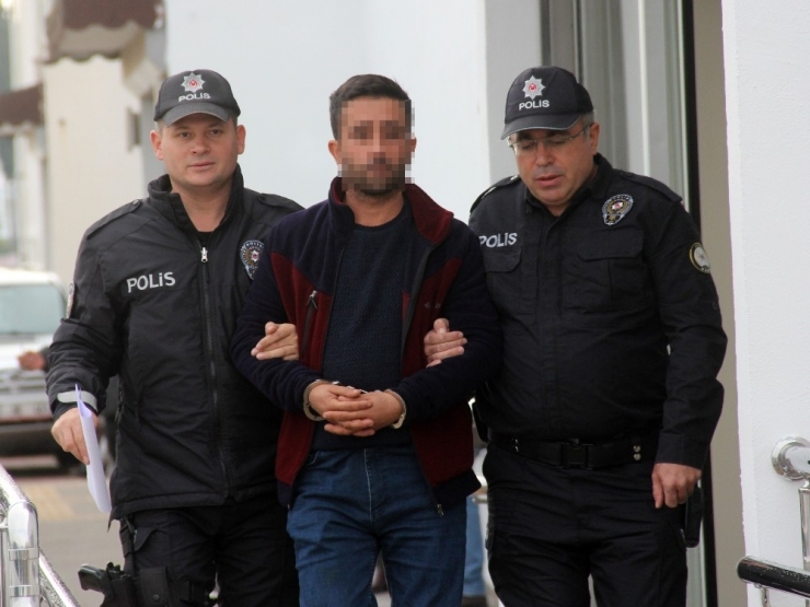 "Çocuğum Ve Kardeşim Kanser" Diyerek Hastanelerde Para Topladı