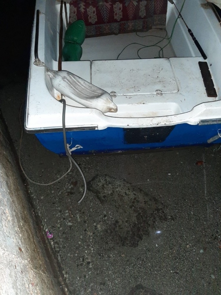 Otelden 23 Adet Klima Çalan Hırsızlar Polisten Kaçamadı