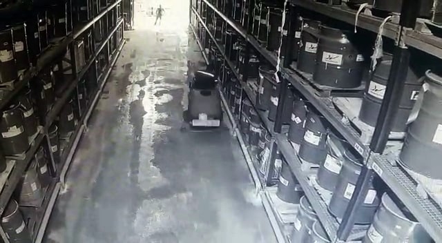 Tinerle Temizlik Yapmaya Kalkan İşçi Canından Oluyordu