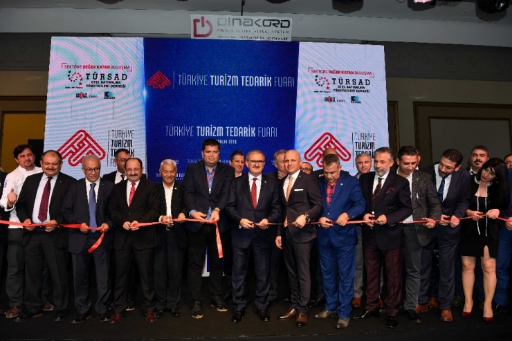 Vali Karaloğlu: “Turizm Sektörü Oluşturduğu Ekonomiyi Şehirle Paylaşmalı”