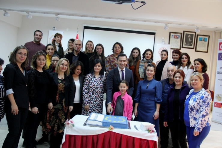 Odunpazarı Halk Eğitimi Merkezi Ve Akşam Sanat Okulu’nun ‘Erasmus Projesi- Bilgilendirme- Sertifika Töreni’