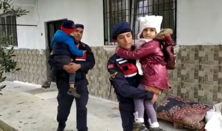 Rus Kadının 13 Ay Önce Kaçırılan Çocukları Denizli’de Operasyonla Bulundu