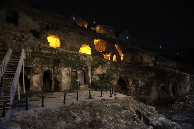 Kızılkoyun Kızıl Işıklarla Aydınlatılacak