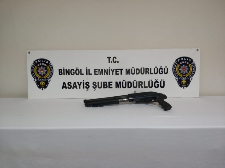 Sokak Ortasında Bir Şahsı Vuran 2 Şüpheli Tutuklandı