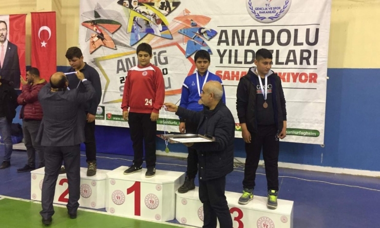 Siirtli Güreşçiler Minderden Madalyayla Döndü