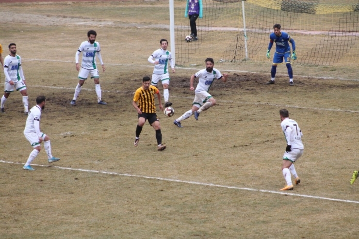 Bayburt Özel İdare Spor - Sakaryaspor: 0- 2