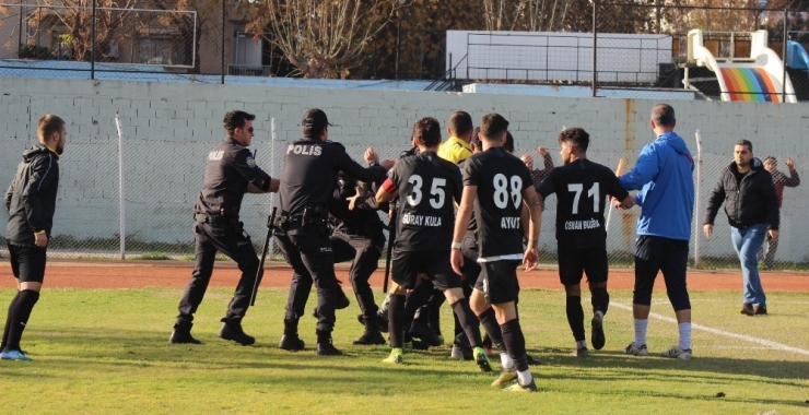 Salihli Belediyespor Kulübü’nden, Aliağa Futbol’a Kınama