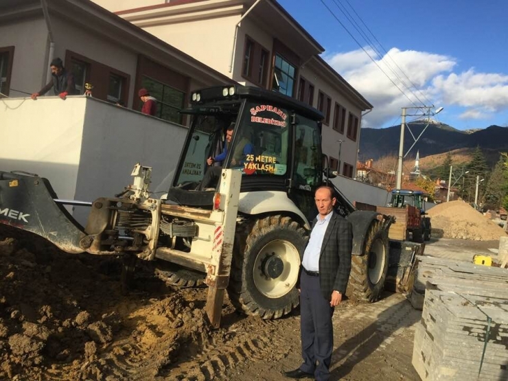 Başkan Rasim Daşhan: "Devletimiz Sağlık Alanında Şehir, İlçe Ayrımı Yapmıyor"