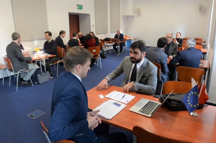 Bursa Otomotiv Sektöründen Polonya Atağı