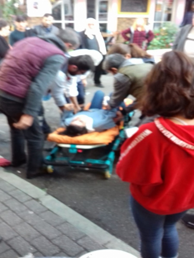 Büyükada’da Başıboş At Genç Kızı Ezdi