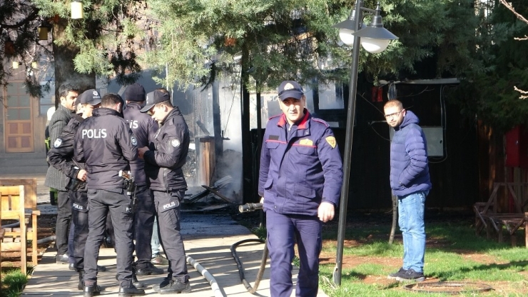 Kafede Çıkan Yangın Korkuttu