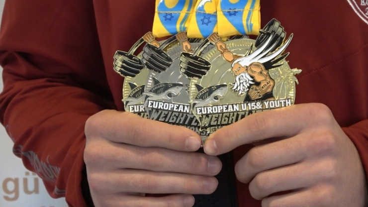 Avrupa Şampiyonu Genç Halterci Kurnaz’ın Şimdiki Hedefi 2020 Dünya Şampiyonası