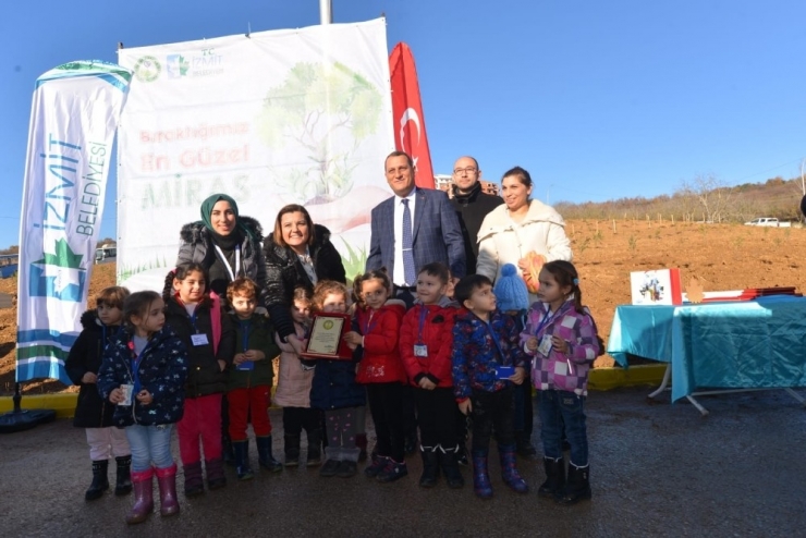 İzmit’te 750 Adet Fidan Toprakla Buluştu