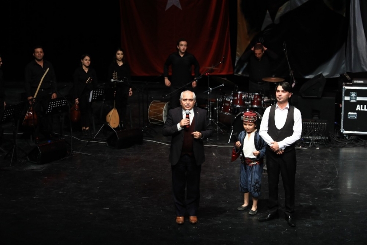 Kursiyerlerden Göz Dolduran Konser