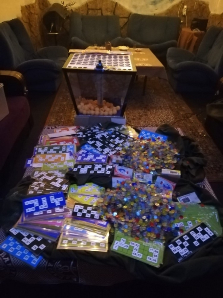 Mühürlenen Dernekte Tekrar Kumar Oynattılar