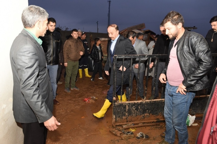 Şanlıurfa Valisi Sel Bölgesini Ziyaret Etti