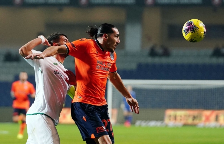 Süper Lig: M.başakşehir: 1 - İ.h. Konyaspor: 0 (İlk Yarı)