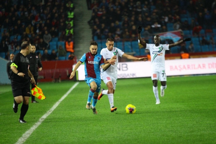 Süper Lig: Trabzonspor: 1 - Yukatel Denizlispor: 2 (Maç Sonucu)