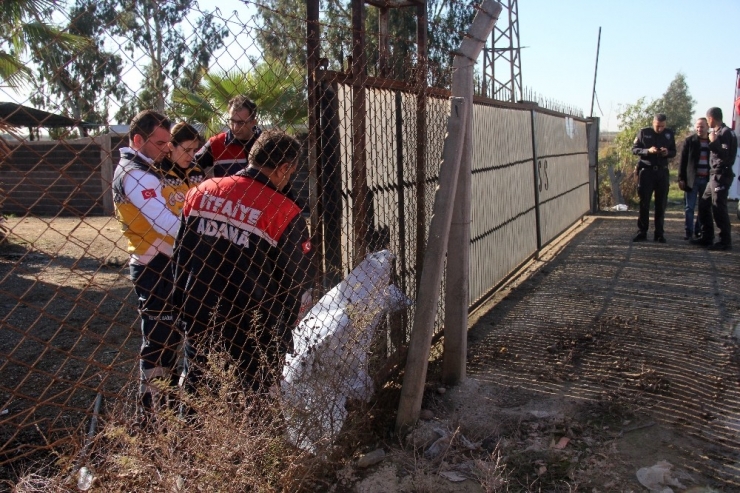 Demir Kapıya Kafası Sıkışan Çocuk Feci Şekilde Öldü