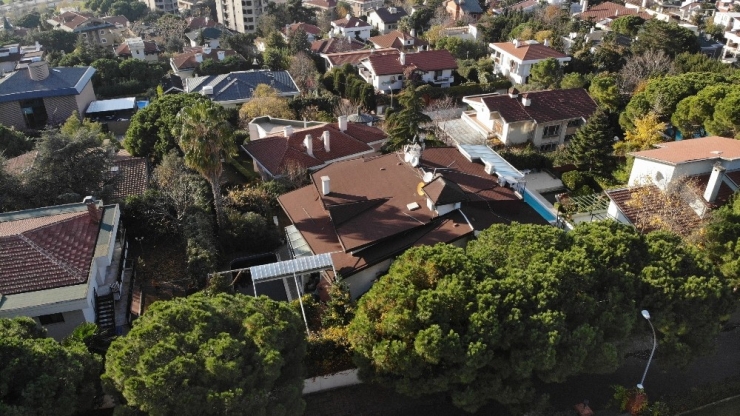 ‘Kedicik’lerin Kaldığı İddia Edilen Lüks Villa Havadan Görüntülendi