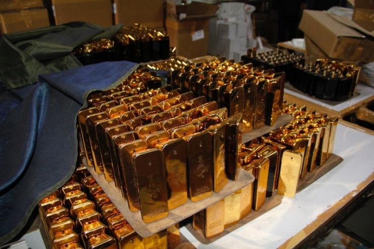 İstanbul’da Sahte Parfüm Operasyonu: 3 Gözaltı