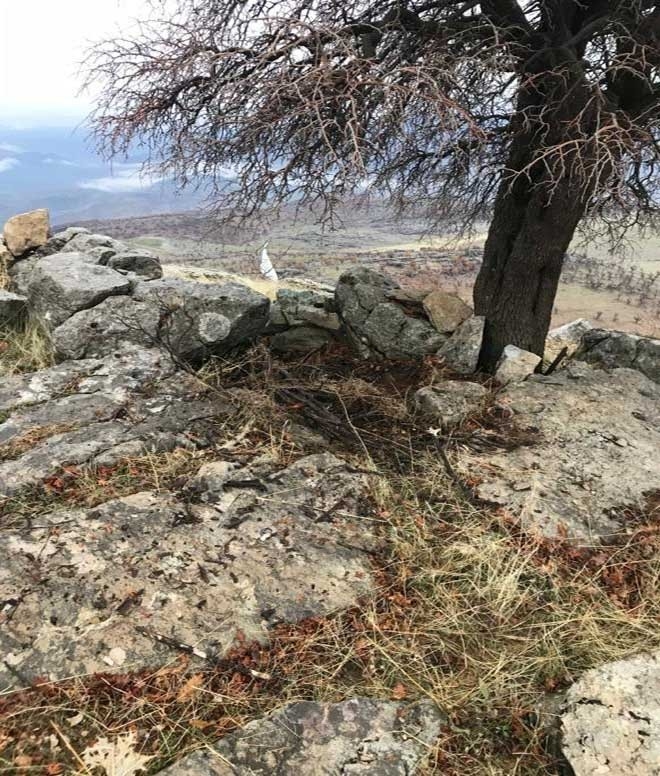 Teröristler Vatandaşın Geçtiği Yola Patlayıcı Tuzaklamış