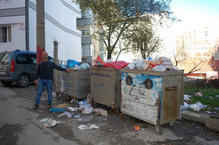 Chp’li Belediyeye Çöp Tepkisi