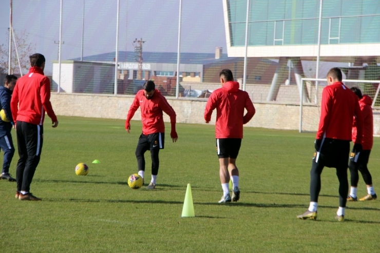 İ.m. Kayserispor’da Kupa Mesaisi Devam Ediyor