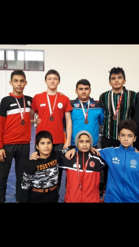 Kepez 3 Sporcusuyla Şampiyon Oldu