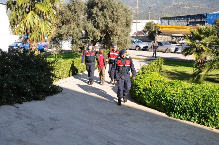 30 Ayrı Suçtan Aranıyordu, Jandarma Yakaladı
