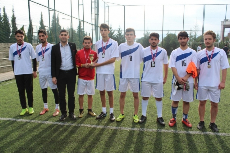 Saü’de, Futbol Turnuvası Düzenlendi