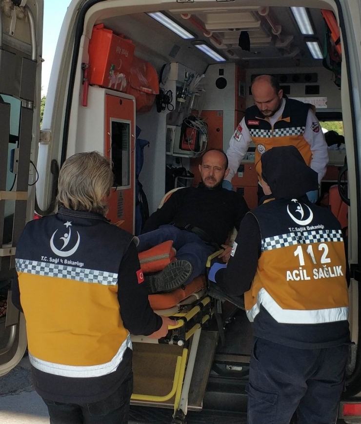 Tur Şirketinin Sahibi Silahlı Saldırıda Yaralandı