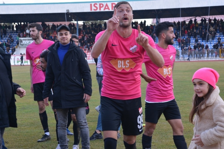 Isparta 32 Sporlu Volkan, İlk Yarının Gol Kralı Oldu