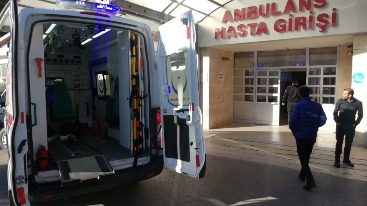 Ava Çıktığı Arkadaşını Yaraladı