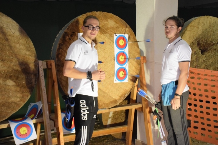 Anadolu Üniversitesi Salon Okçuluk Türkiye Kupası Şampiyonu Oldu